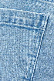 Product shot of the Elements Harley Short in colour Lightblue (Blue), detail
