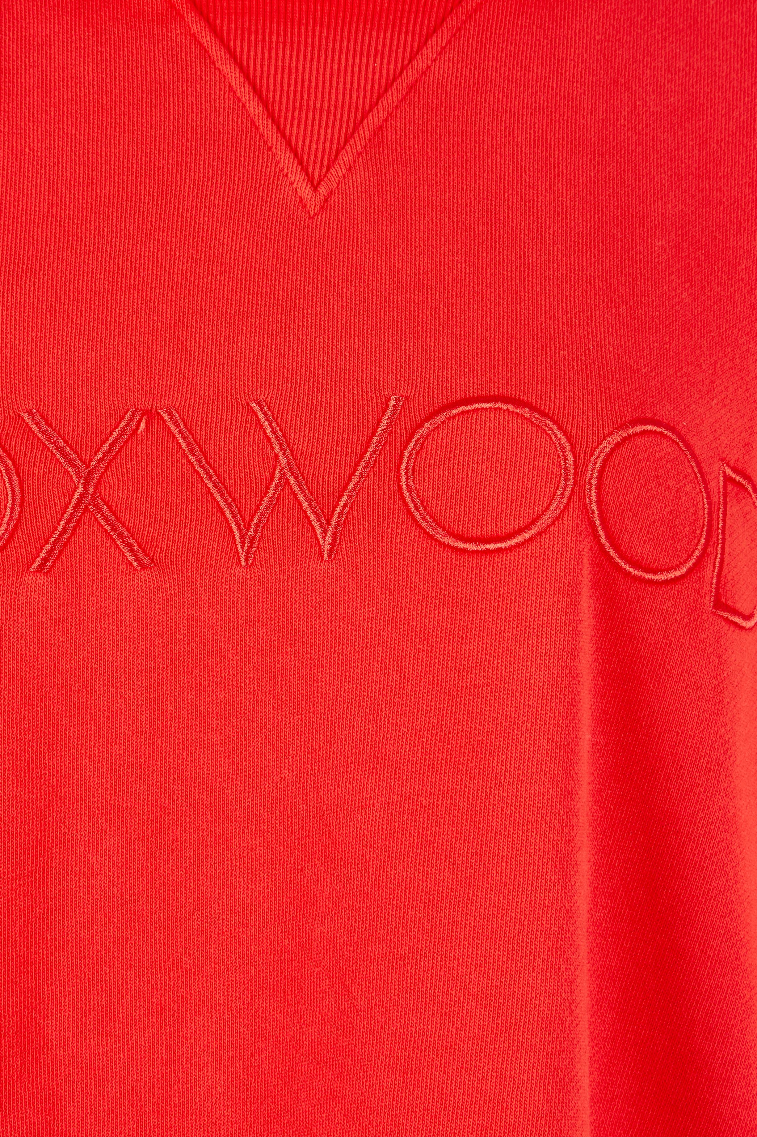 Product shot of the Elements Simplified Cotton Crew in colour Brightred (Red), detail