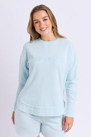 Model Genericm wearing size sample of the Elements Simplified Cotton Crew – Coolblue in colour Coolblue, in a cropped view