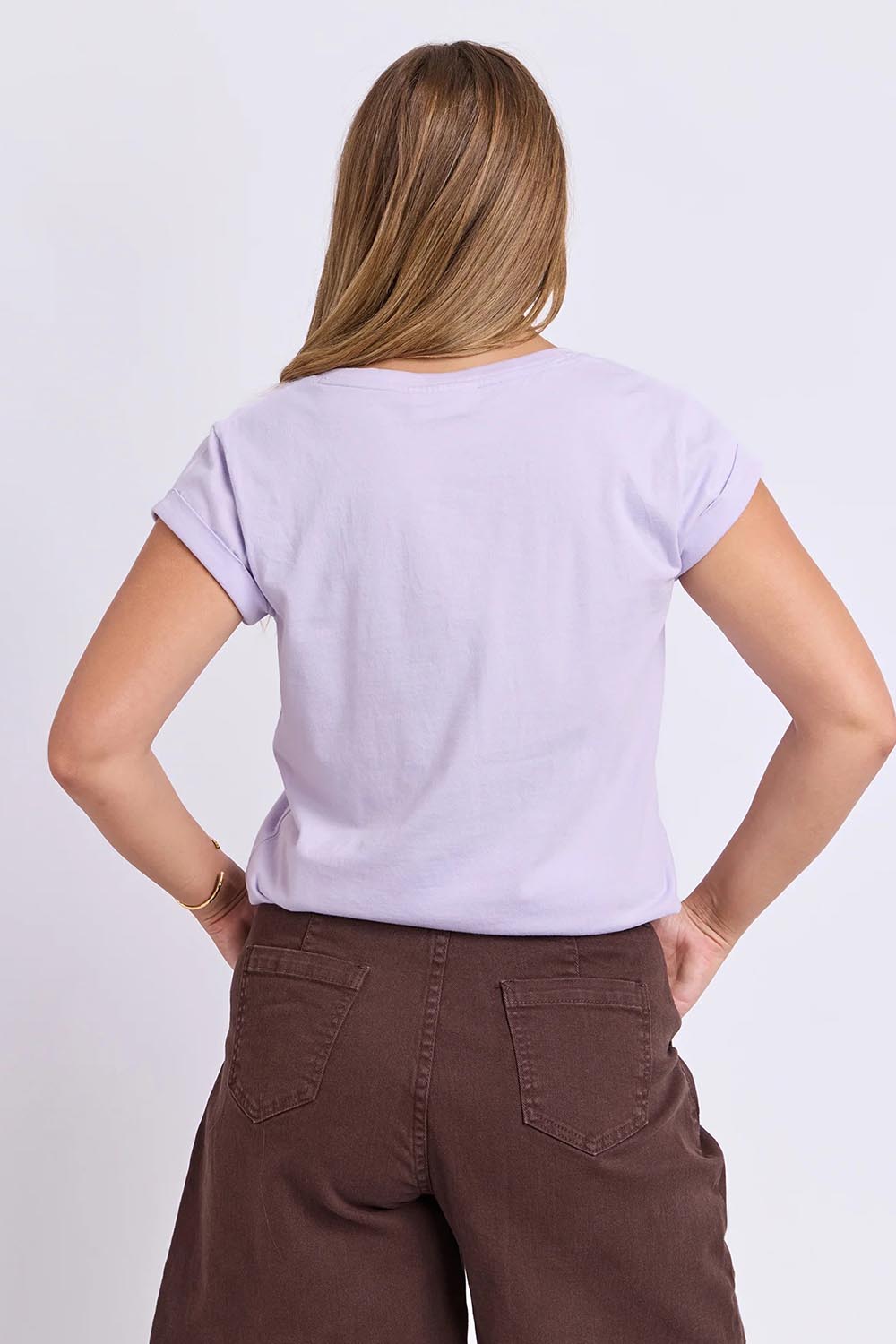 Model Genericm wearing size sample of the Elements Manly Cotton Vee Tee – Pastellila in colour Pastellila, from the back
