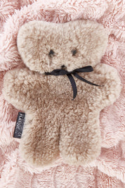 A model wearing the Flatout Bears in colour Latte, from the front, showing the whole outfit