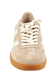 Product shot of the 2001 Parallel Suede Sneaker in colour Troptaupe, detail
