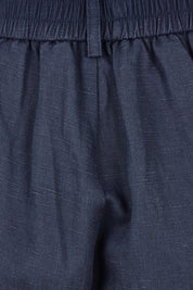 Product shot of the Lino Linen Blend Shorts in colour Navy (Blue), detail