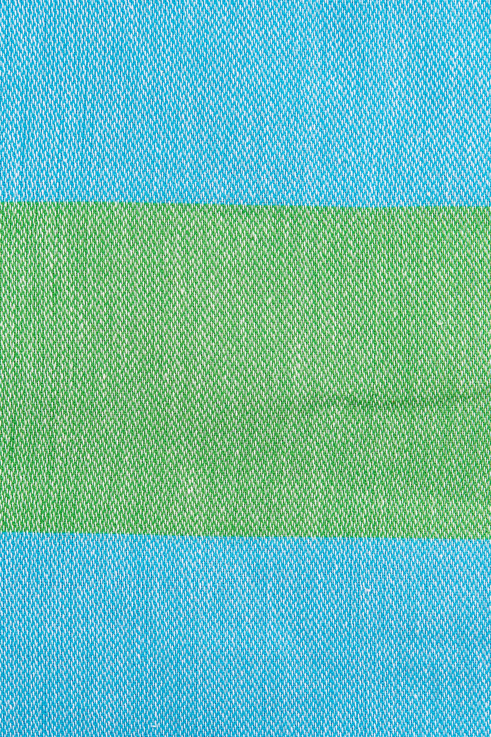 Product shot of the Hammamas Bold Cotton Towel in colour Appleaqua (Green), detail