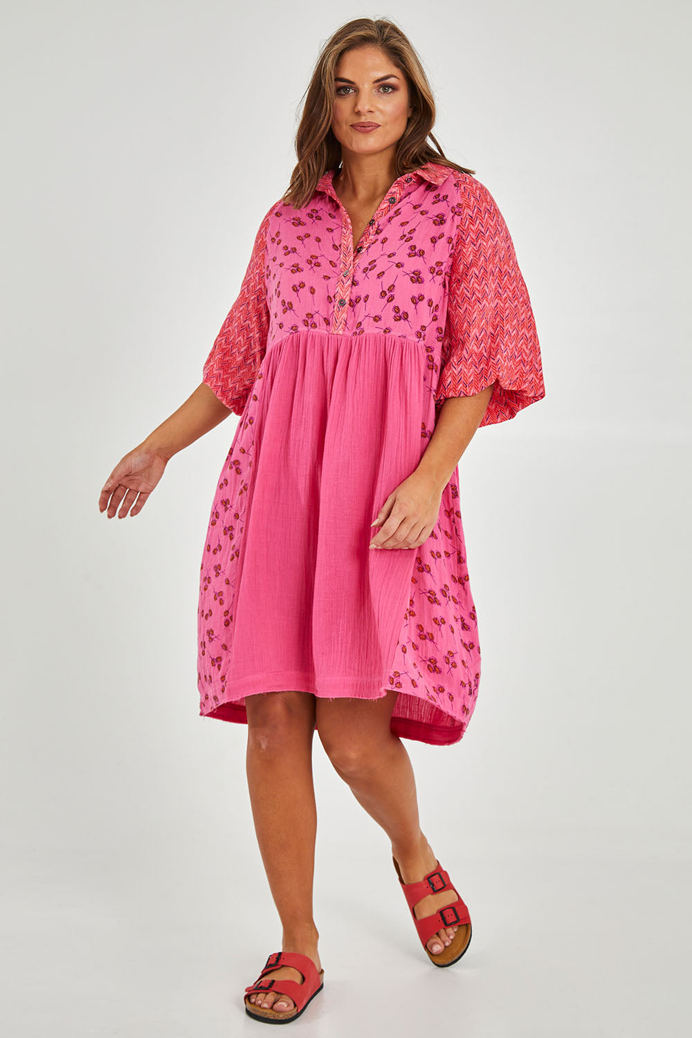 Model Monique wearing size 14 of the Bubble Sleeve Half Placket Dress in colour Mixedpink (Pink), from the front, showing the whole outfit