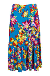 Product shot of the Ruffle Skirt in colour Garden (Blue), from the front