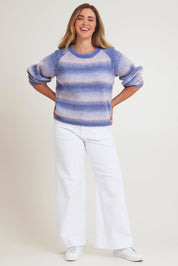 Model Chanel wearing size XL of the Space Dyed Yarn Crewneck Sweater in colour Dusk (Blue), from the front, showing the whole outfit