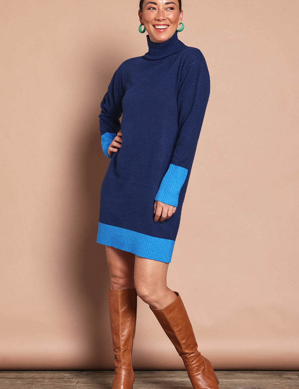 HAND-586_Blueberry_Model_katies_Size_10_Full_0_20260323_S_1.jpg