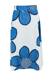 Product shot of the Cotton Flower Skirt – Blue in colour Blue, from the front