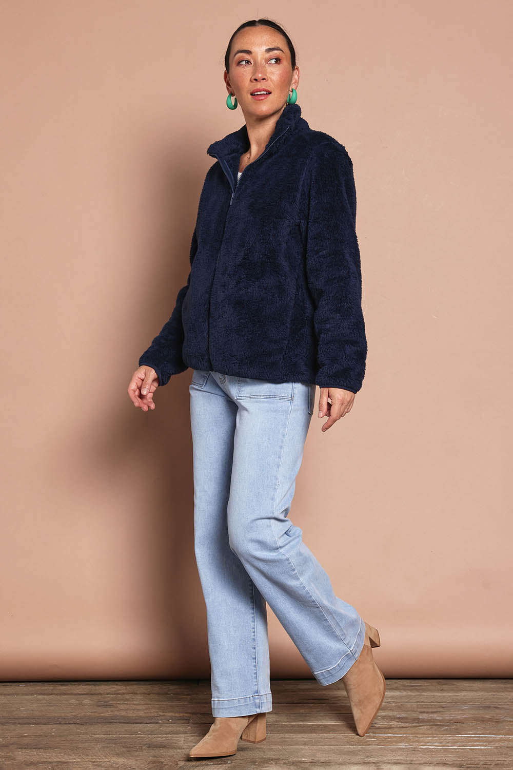 Fluffy Jacket – Navy