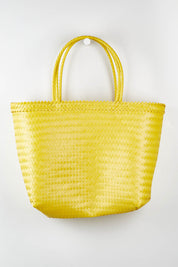 A model wearing size OneSize of the Scout XL Beach Bag in colour Yellow, from the front, showing the whole outfit