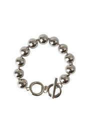 Product shot of the Sunsa Bracelet in colour Silver (Metallics), from the front