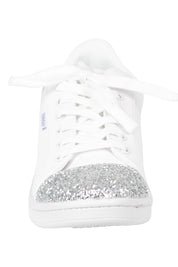 Product shot of the Stardust Sneaker in colour White (White), detail
