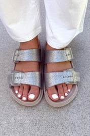 Product shot of the Soleshimmer Slide - Silverglitter in colour Silverglitter, from the front