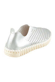 Product shot of the Tulip Metallic Sneaker in colour Silver (Metallics), from the back