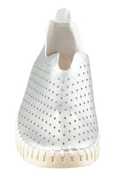 Product shot of the Tulip Metallic Sneaker in colour Silver (Metallics), detail