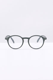 A model wearing size 1 of the D Round Reading Glasses in colour Khakigreen (Green), from the front, showing the whole outfit