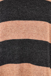 Product shot of the Lambswool Stripe Crew in colour Midnight, detail