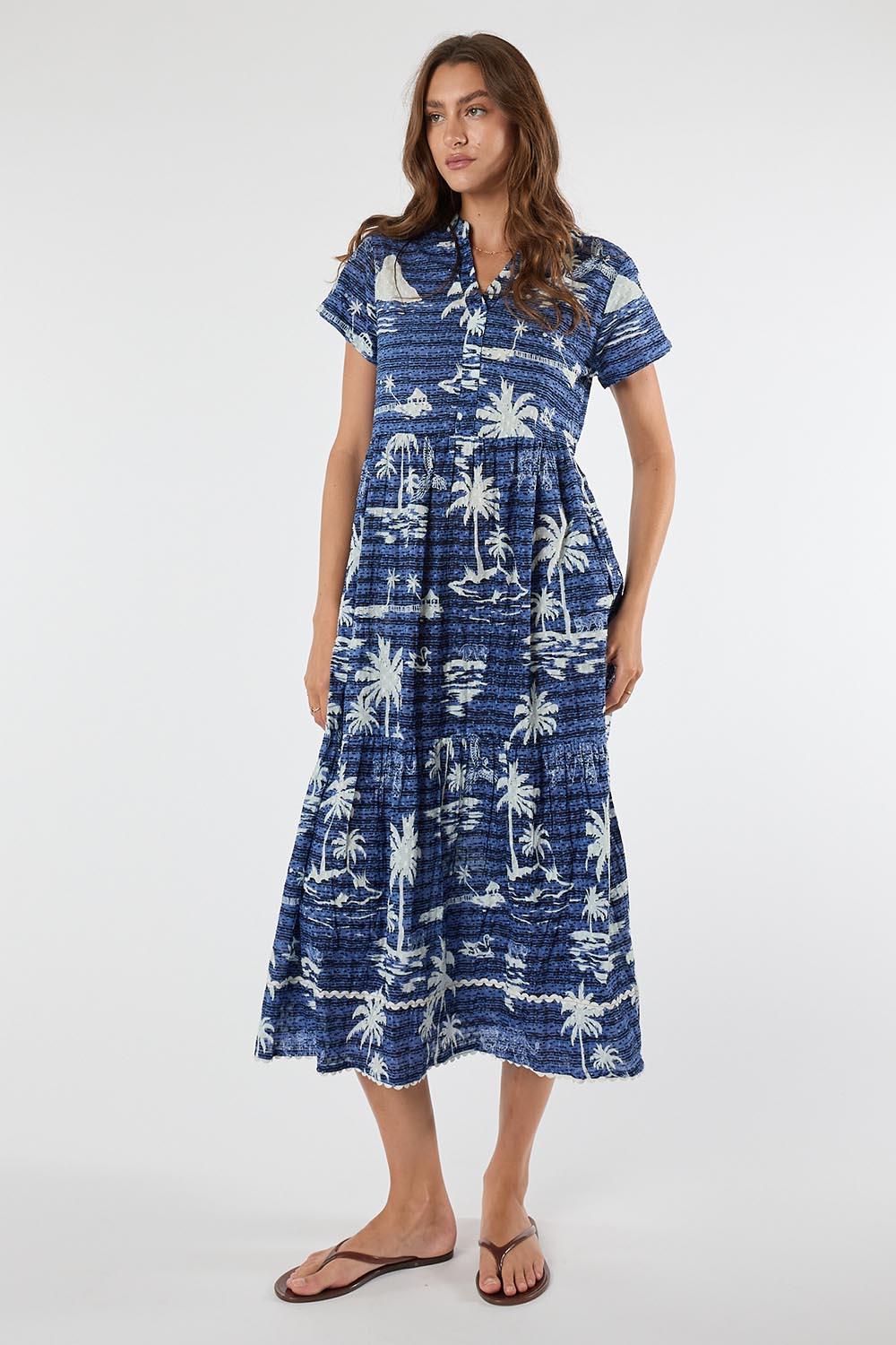 Model Genericm wearing size sample of the Alura Midi Dress – Ocean in colour Ocean, from the front