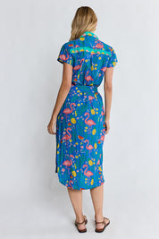 Model Genericm wearing size sample of the Flamingo Shirtdress – Azure in colour Azure, from the front