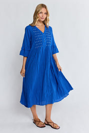 Model Genericm wearing size sample of the Marilyn Midi Dress – Azure in colour Azure, from the front