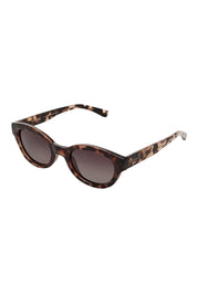 Product shot of the Faith Sunglasses in colour Shell, detail