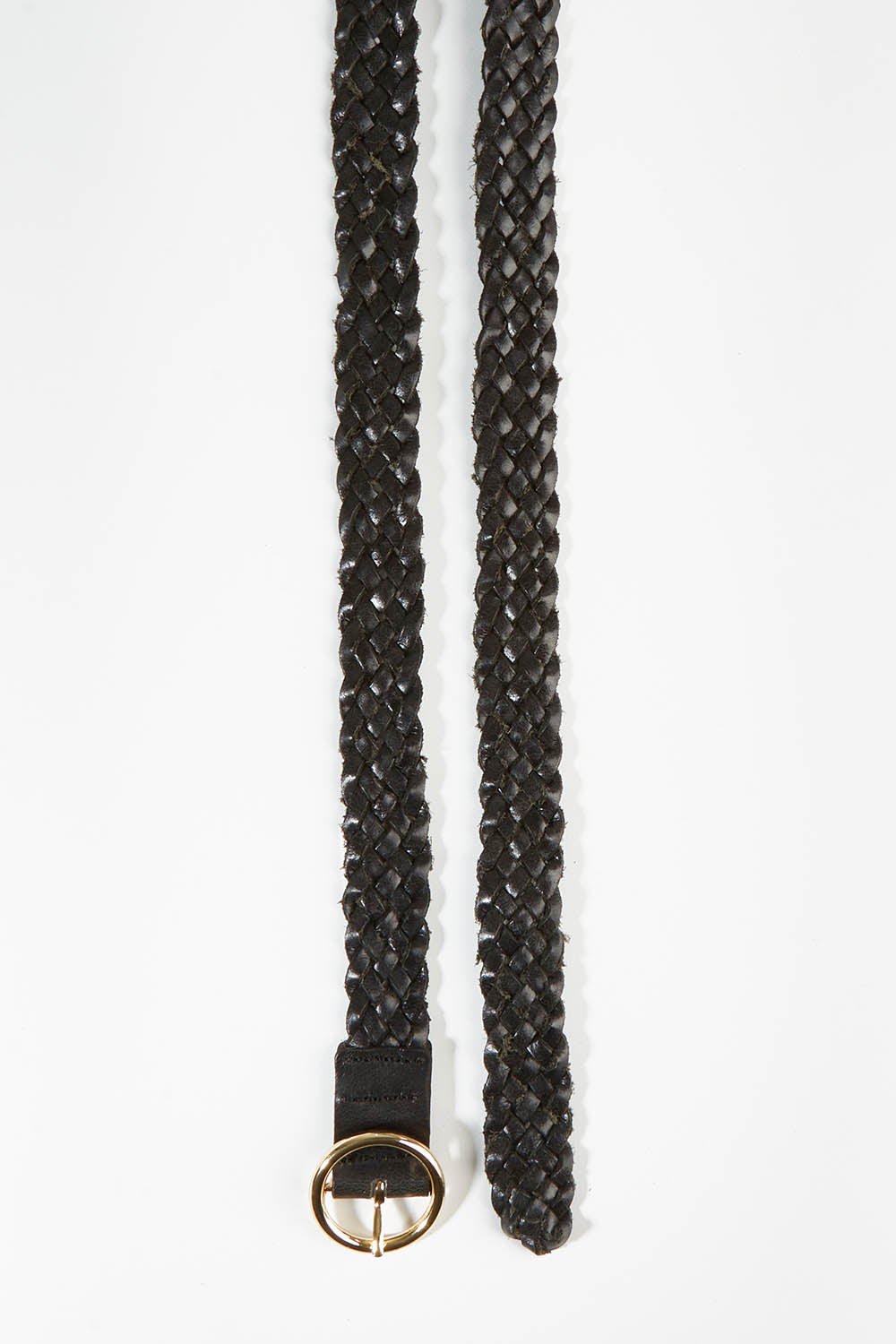 A model wearing size S of the Catrina Woven Leather Belt in colour Black (Black), from the front, showing the whole outfit