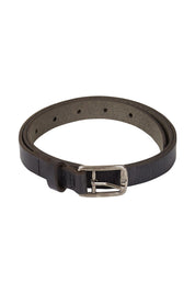 Product shot of the Cloe Vintage Leather Belt in colour Black (Black), from the front