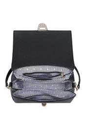 Product shot of the Winona Shoulder Bag in colour Black (Black), detail