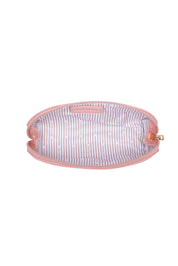 Product shot of the Jayne Makeup Bag in colour Duskypink (Pink), detail