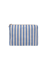 Product shot of the Nala Makeup Bag - Persianblue in colour Persianblue, from the front