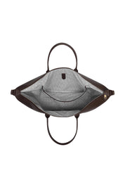 Product shot of the Ohio Overnight Bag in colour Chocolate, detail