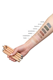 Product shot of the Luminous Eye Crayon - Cocoa in colour Cocoa, showing detail
