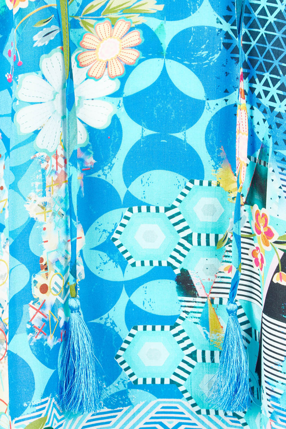 Product shot of the Amalfi Top in colour Blue (Blue), detail
