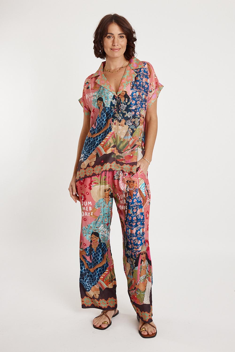 A model wearing the Fiesta Modal Blend Pant in colour Print, from the front, showing the whole outfit