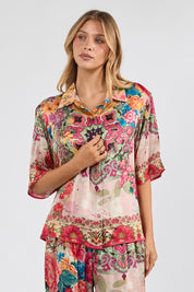 Model Genericm wearing size sample of the Jardine Shirt – Print in colour Print, from an angle