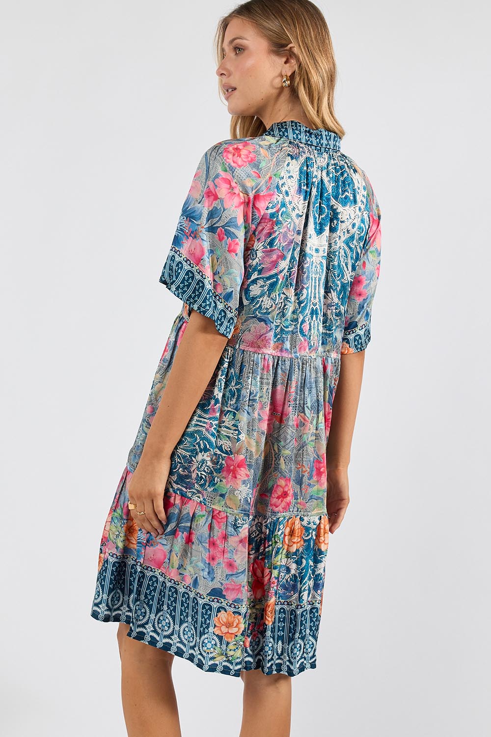 Model Genericm wearing size sample of the La Maroma Midi Dress – Indigo in colour Indigo, from an angle