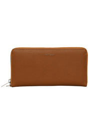 Product shot of the Elm Vegan Zip Around Wallet in colour Chili, from the front