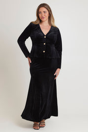 Model Chanel wearing size 16 of the Dawn Velvet Jacket in colour Black (Black), from the front, showing the whole outfit