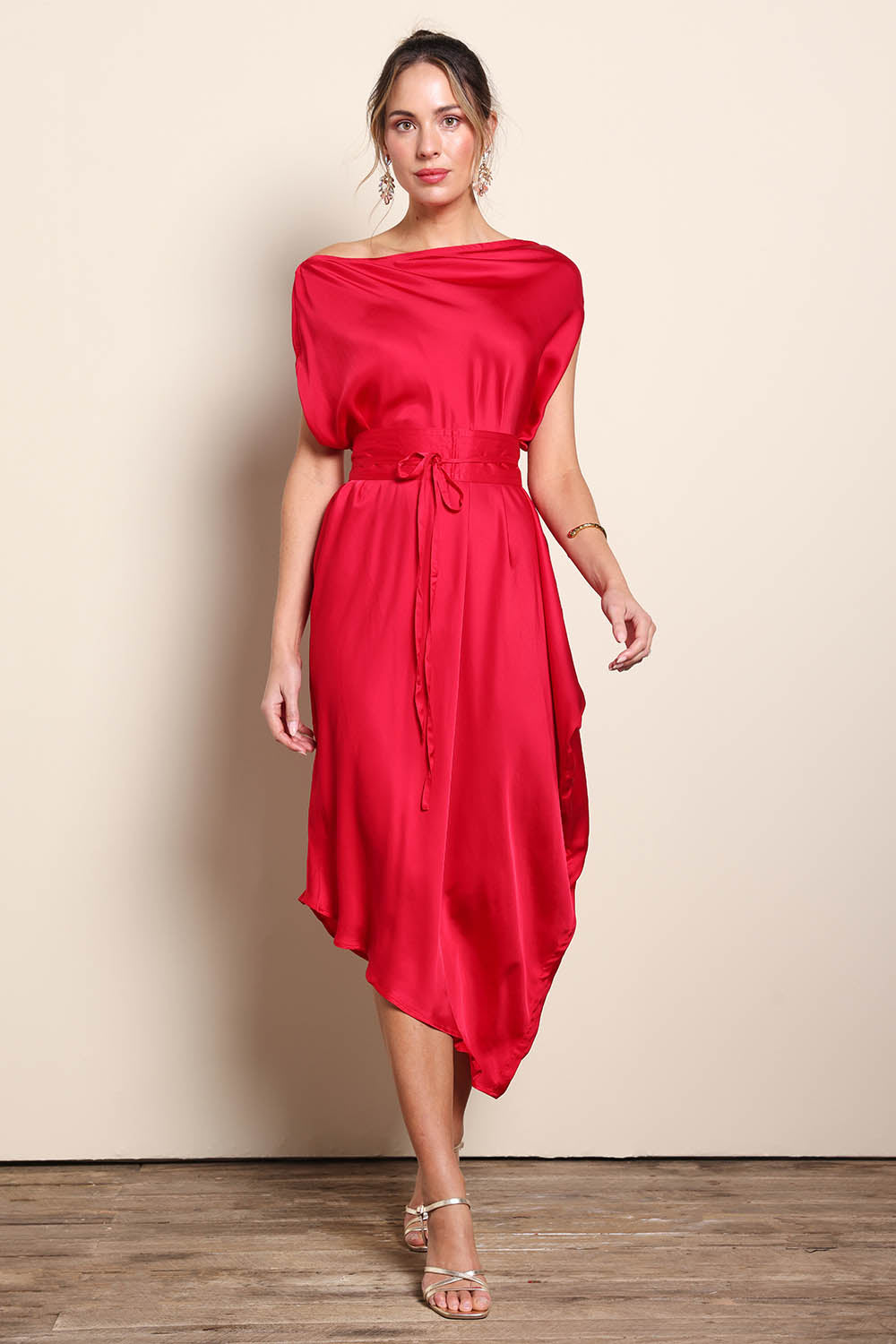 Model Maddiec wearing size 10 of the Hayley Dress – Parisred in colour Parisred, from the front