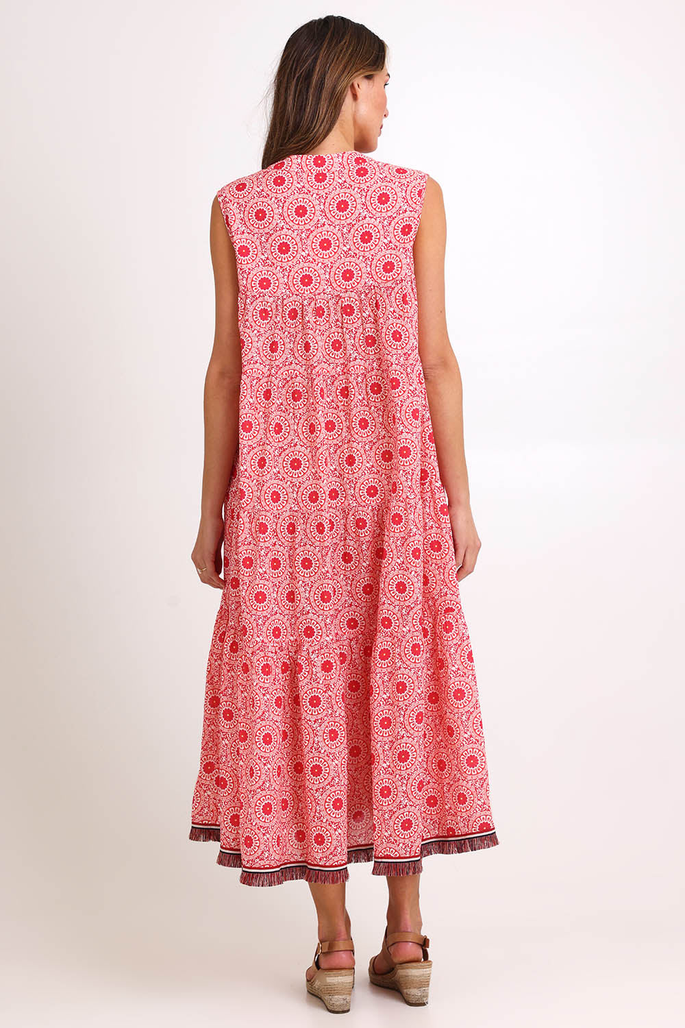 Model Madelinec wearing size 10 of the Lulu Cotton Maxi Dress – Suzanired in colour Suzanired, from the front