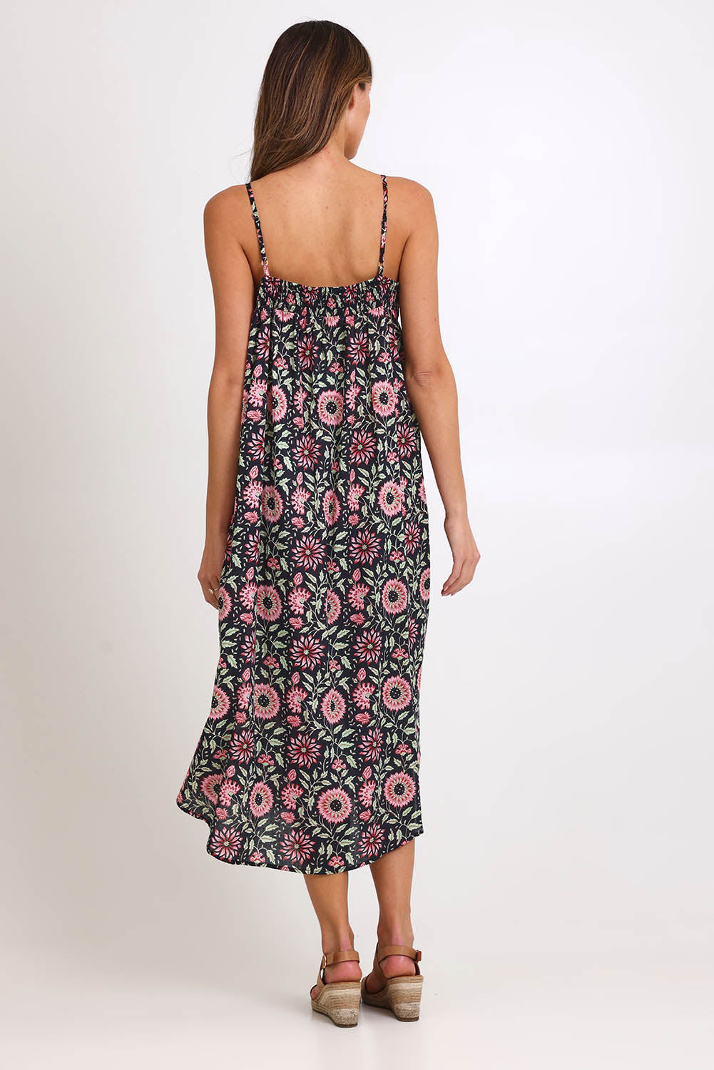 Model Madelinec wearing size 10 of the Slip Cotton Dress – Gabor in colour Gabor, from the front