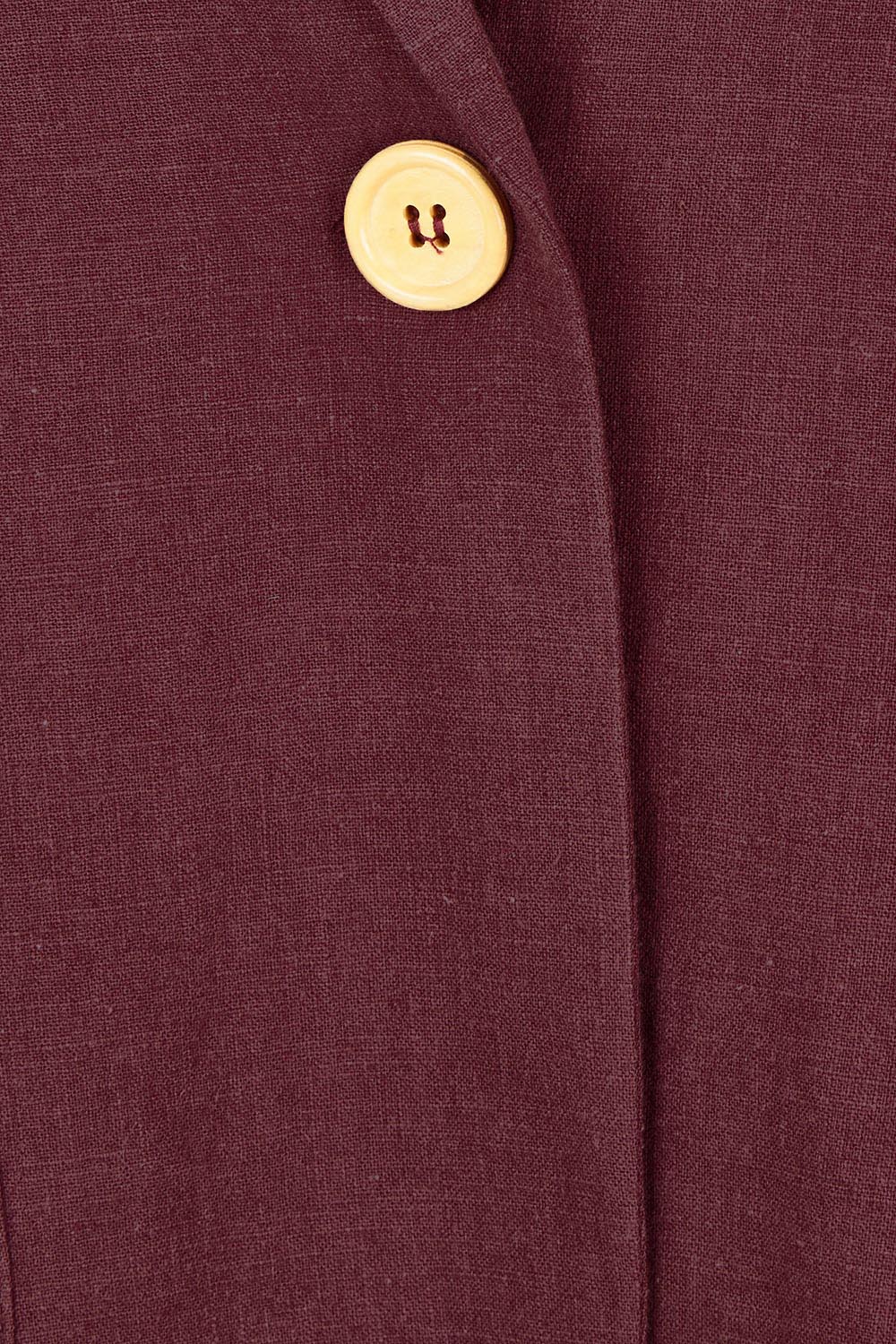 Product shot of the Cotton Linen Longline Blazer in colour Wine (Red), detail