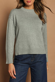 Model Madeline wearing size S of the Cotton Wool Cashmere Relaxed Jumper in colour Opalgrey (Grey), from the front, cropped image