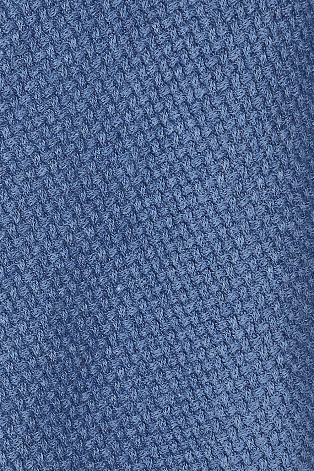 Product shot of the Cotton Cashmere Wool Poncho in colour Blue (Blue), detail