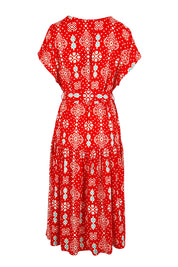 Product shot of the V-Neck Button Through Dress – Print in colour Print, from the back