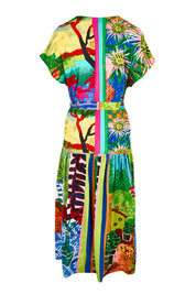 Product shot of the V-Neck Button Through Dress – Print in colour Print, from the back
