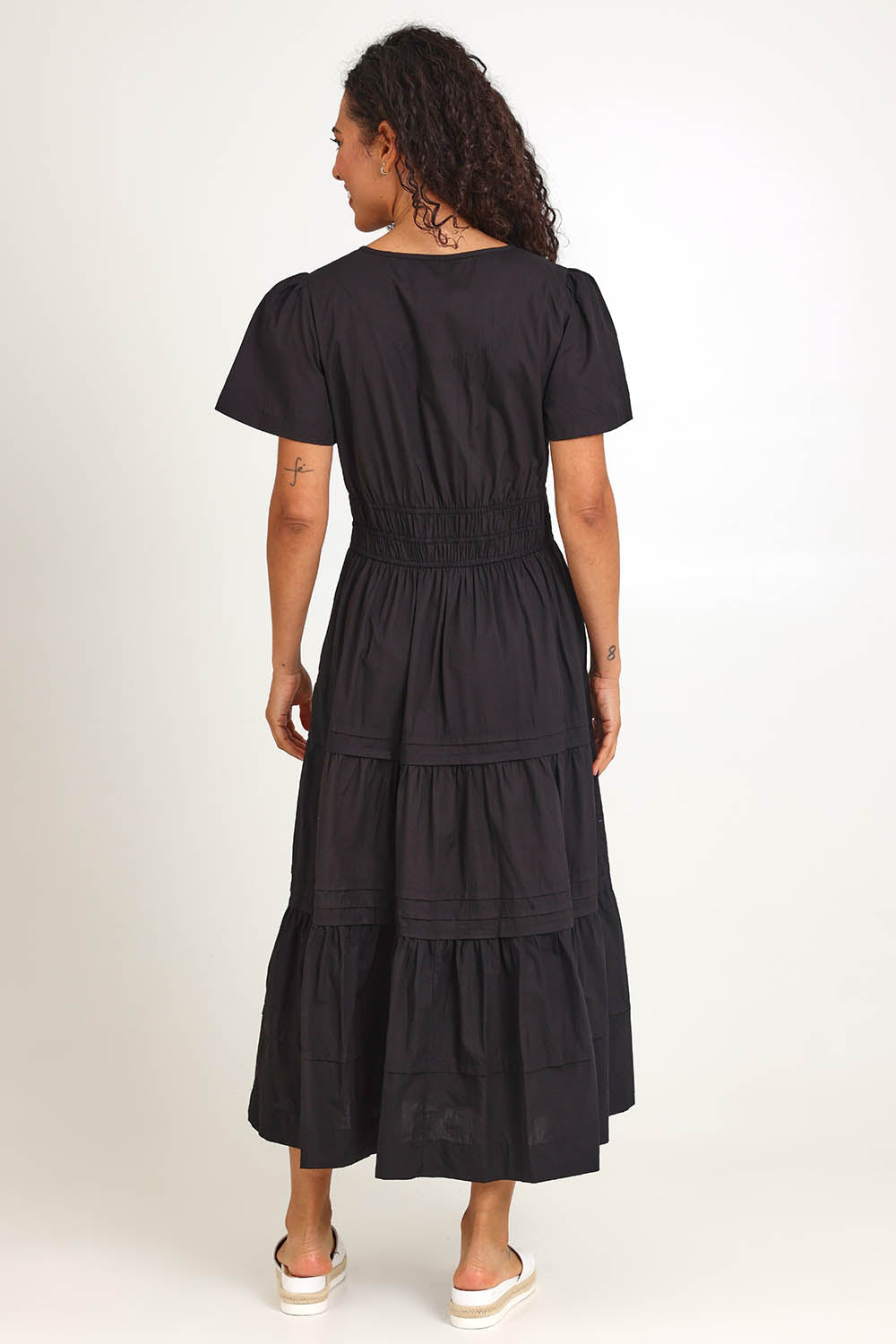Model Pamelar wearing size 10 of the Essentials Poplin Short Sleeve Cotton Maxi Dress - Black in colour Black, from the front
