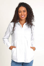 Model Pamelar wearing size 10 of the Essentials Poplin Cotton Shirt - White in colour White, in a cropped view