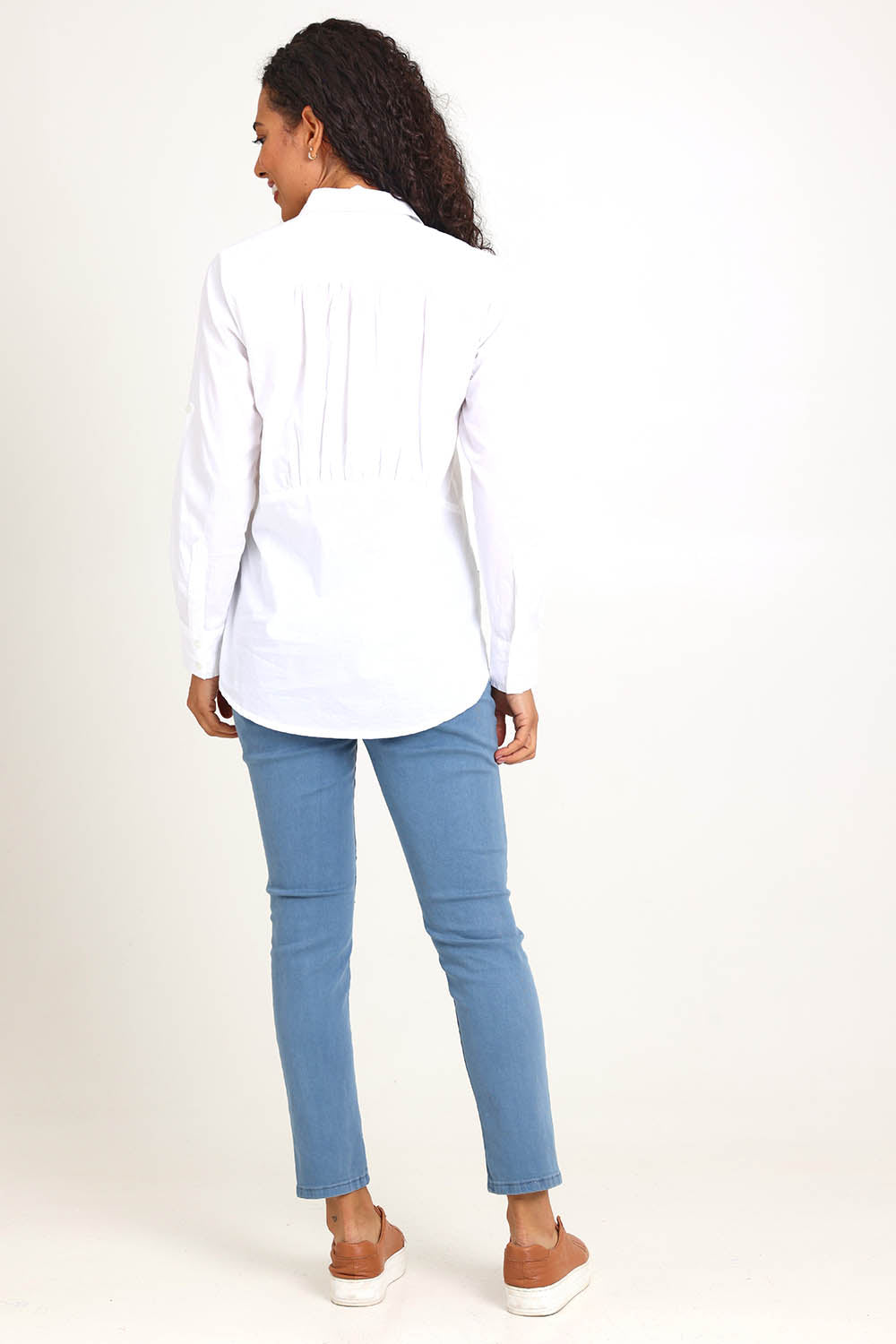 Model Pamelar wearing size 10 of the Essentials Poplin Cotton Shirt - White in colour White, from the front
